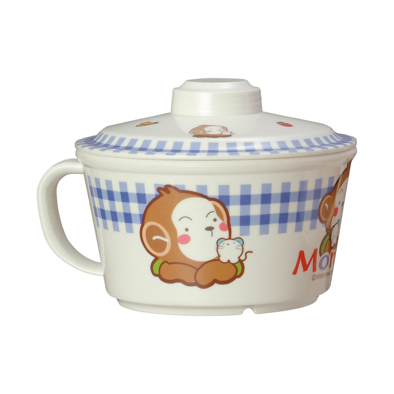 Set of instant noodle cups with lid